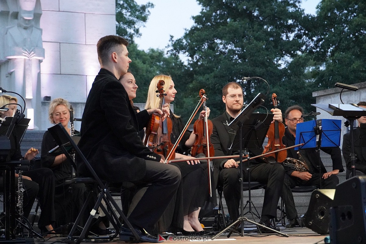 VIII Festiwal Muzyczny „Ostrołęckie Operalia”. Koncert Kocham Polskie Kino - zdjęcie #48 - eOstroleka.pl