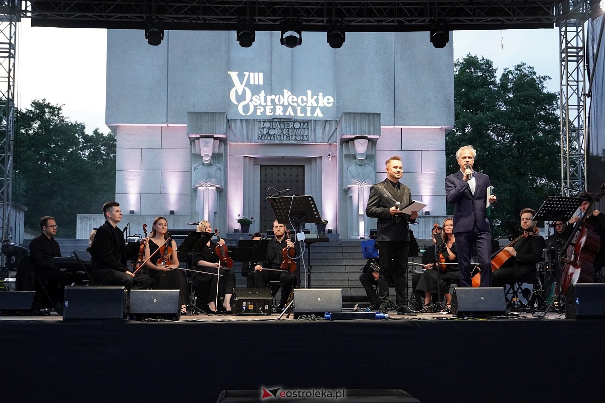 VIII Festiwal Muzyczny „Ostrołęckie Operalia”. Koncert Kocham Polskie Kino - zdjęcie #40 - eOstroleka.pl