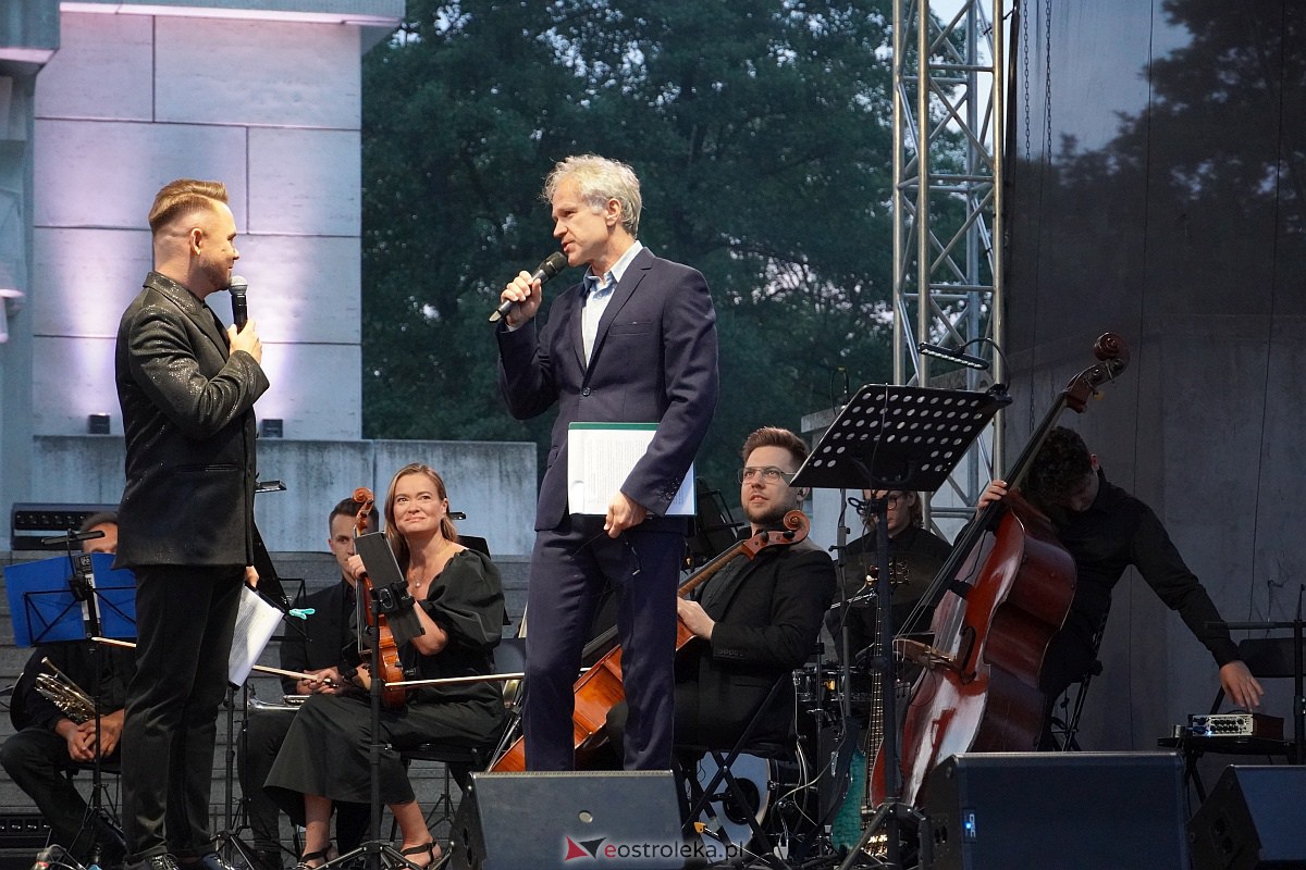 VIII Festiwal Muzyczny „Ostrołęckie Operalia”. Koncert Kocham Polskie Kino - zdjęcie #36 - eOstroleka.pl