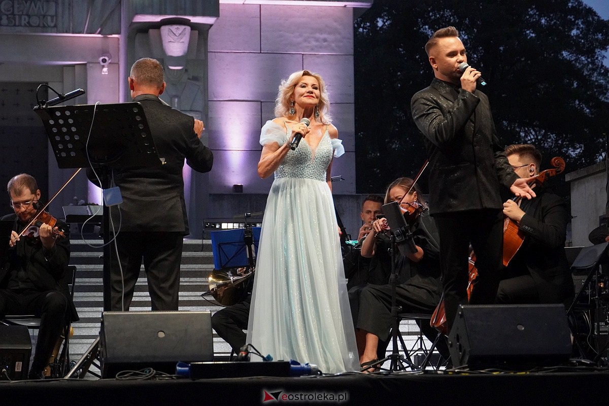 VIII Festiwal Muzyczny „Ostrołęckie Operalia”. Koncert Kocham Polskie Kino - zdjęcie #21 - eOstroleka.pl