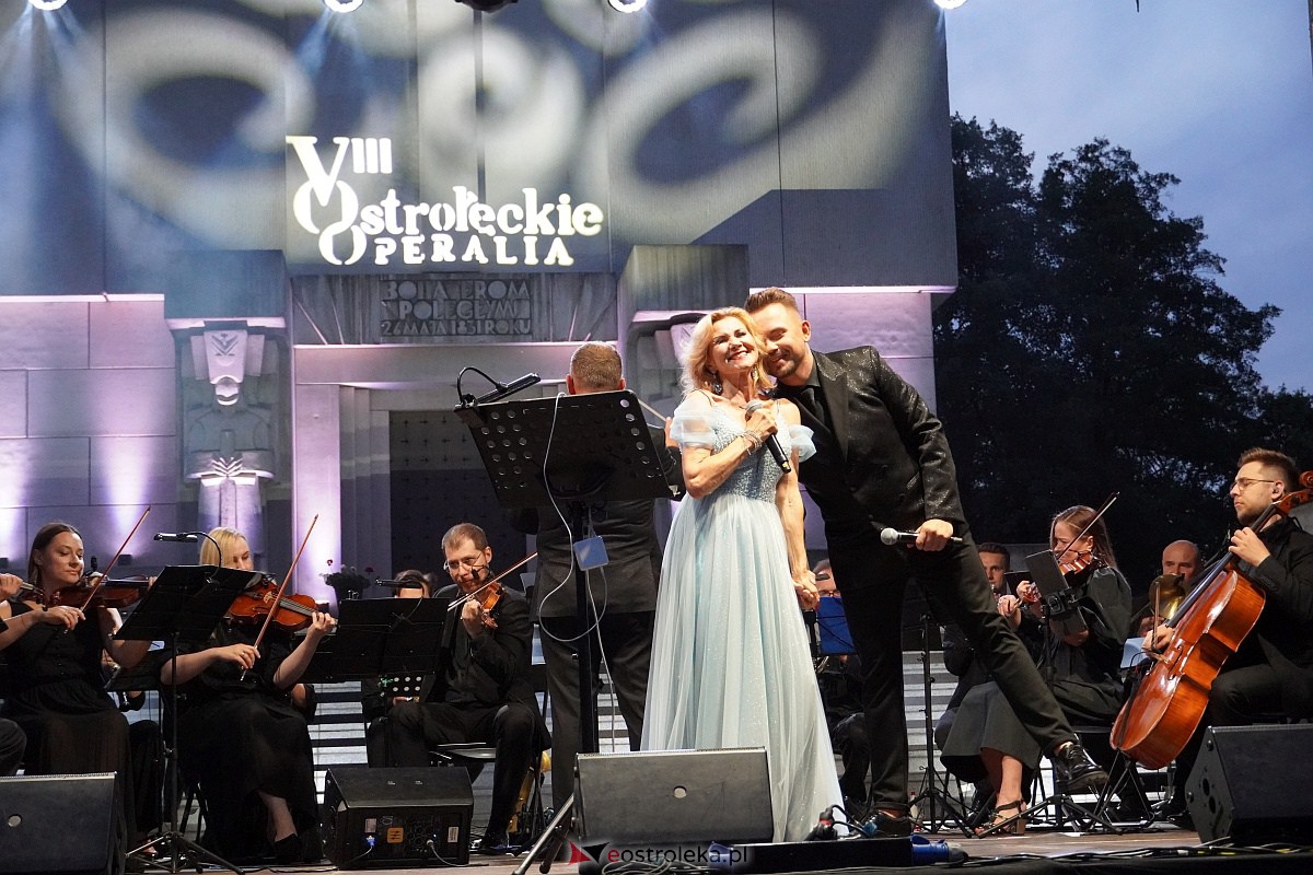 VIII Festiwal Muzyczny „Ostrołęckie Operalia”. Koncert Kocham Polskie Kino - zdjęcie #18 - eOstroleka.pl