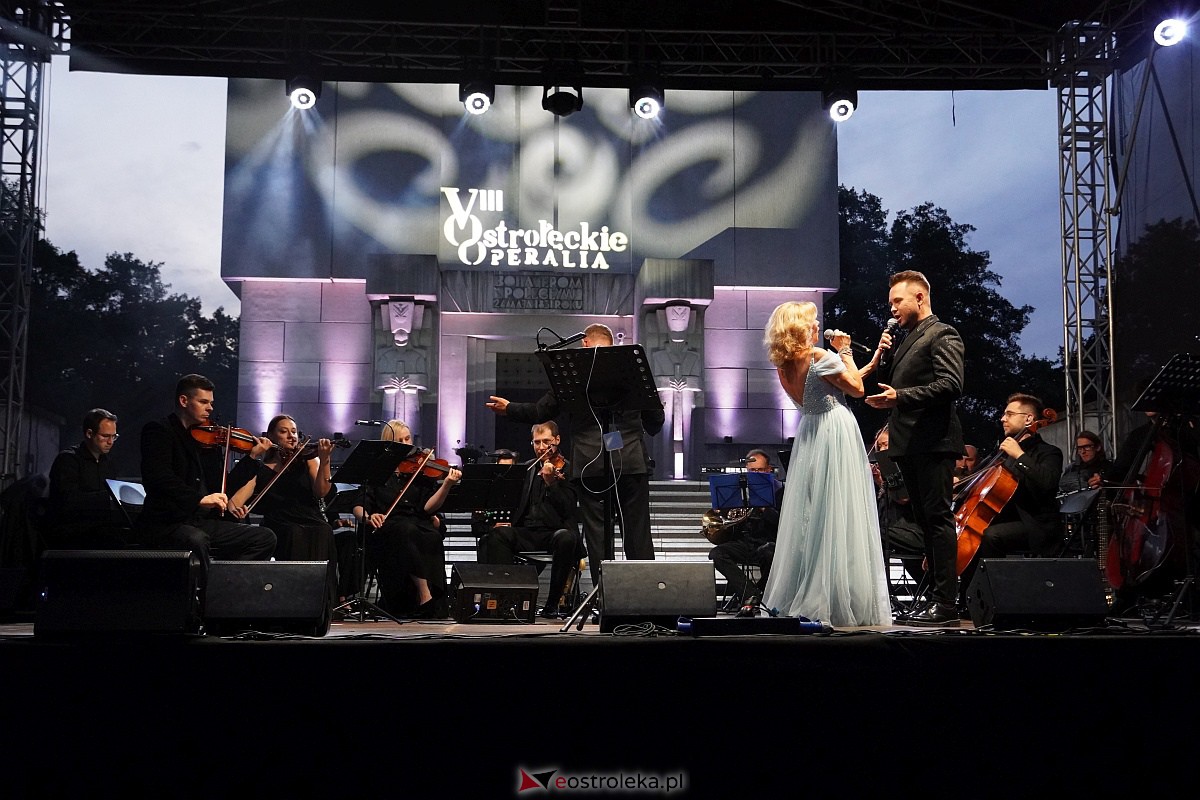 VIII Festiwal Muzyczny „Ostrołęckie Operalia”. Koncert Kocham Polskie Kino - zdjęcie #13 - eOstroleka.pl
