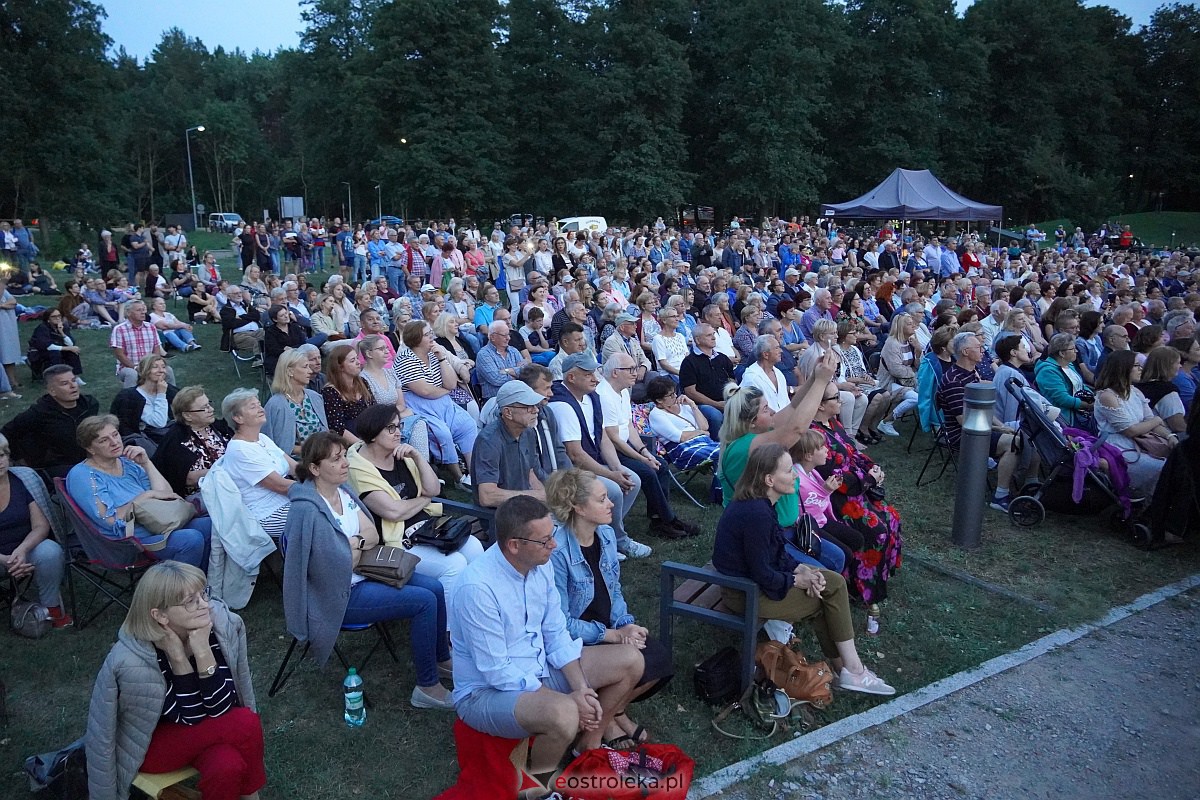 VIII Festiwal Muzyczny „Ostrołęckie Operalia”. Koncert Kocham Polskie Kino - zdjęcie #4 - eOstroleka.pl