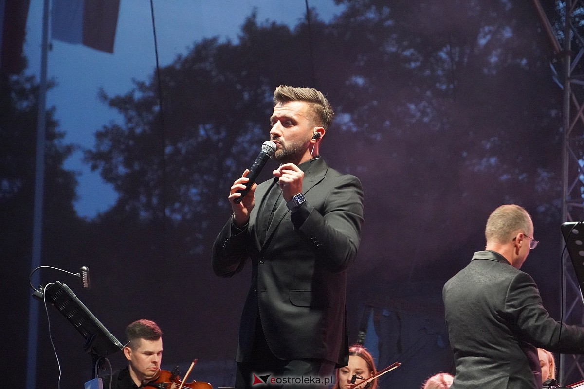 VIII Festiwal Muzyczny „Ostrołęckie Operalia”. Koncert Kocham Polskie Kino - zdjęcie #2 - eOstroleka.pl