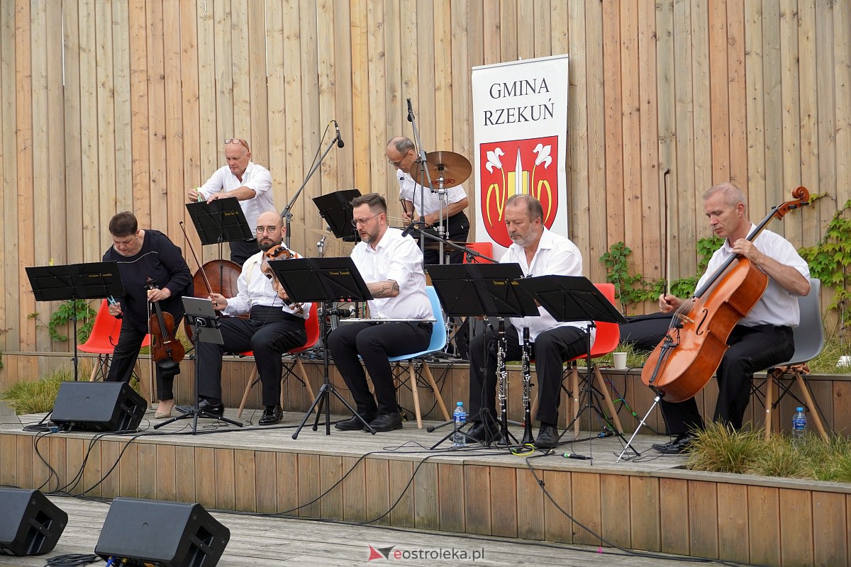 VIII Festiwal Muzyczny „Ostrołęckie Operalia” - Muzyką i poezją o miłości 2 - Rzekuń [26.08.2023] - zdjęcie #20 - eOstroleka.pl