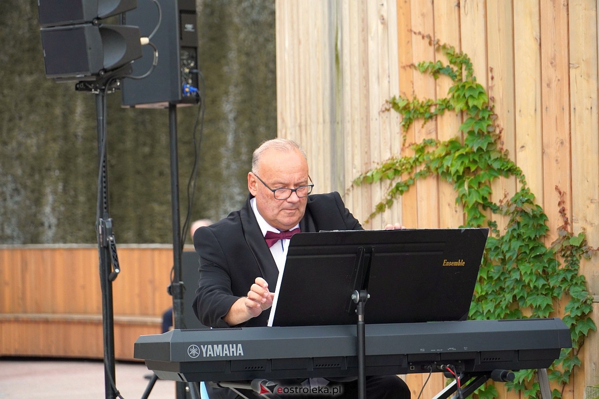 VIII Festiwal Muzyczny „Ostrołęckie Operalia” - Muzyką i poezją o miłości 2 - Rzekuń [26.08.2023] - zdjęcie #19 - eOstroleka.pl