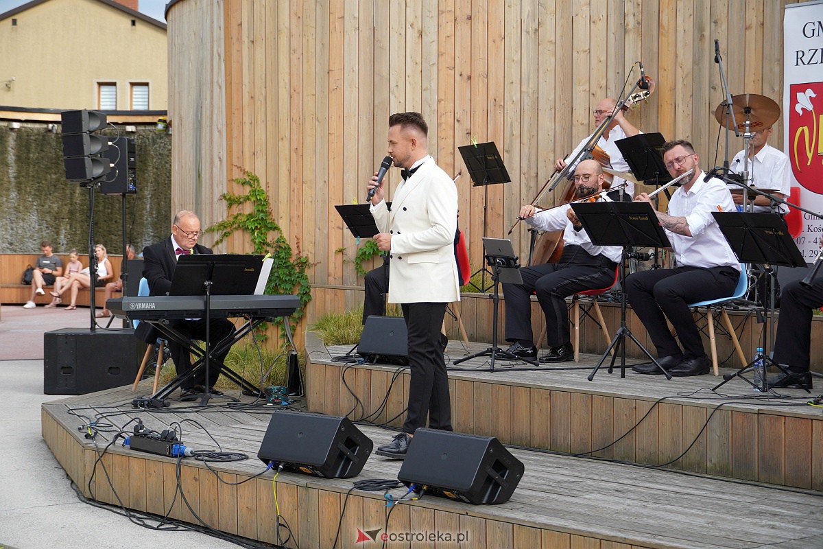 VIII Festiwal Muzyczny „Ostrołęckie Operalia” - Muzyką i poezją o miłości 2 - Rzekuń [26.08.2023] - zdjęcie #5 - eOstroleka.pl
