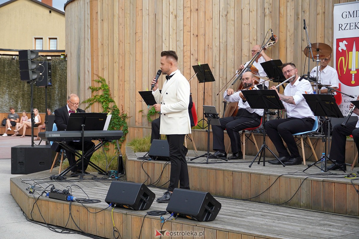 VIII Festiwal Muzyczny „Ostrołęckie Operalia” - Muzyką i poezją o miłości 2 - Rzekuń [26.08.2023] - zdjęcie #4 - eOstroleka.pl