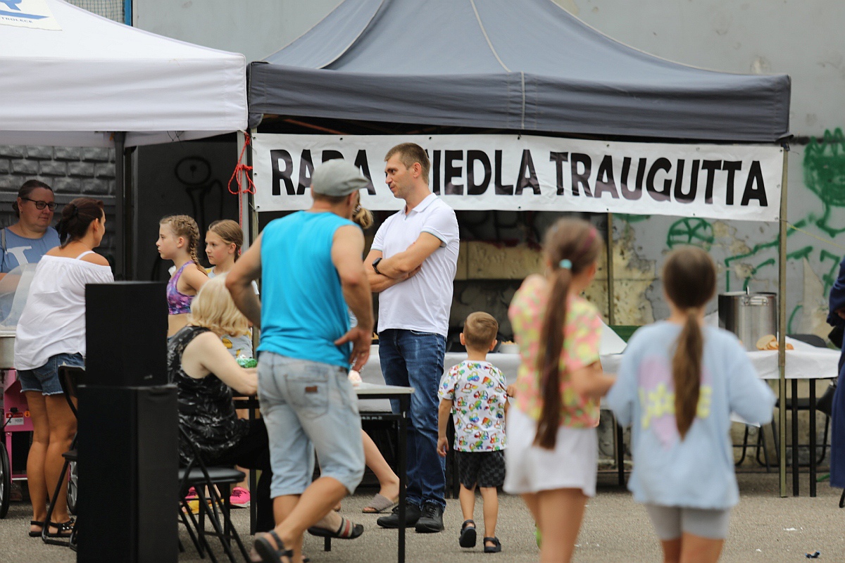 Rodzinny festyn na osiedlu Traugutta [26.08.2023] - zdjęcie #49 - eOstroleka.pl