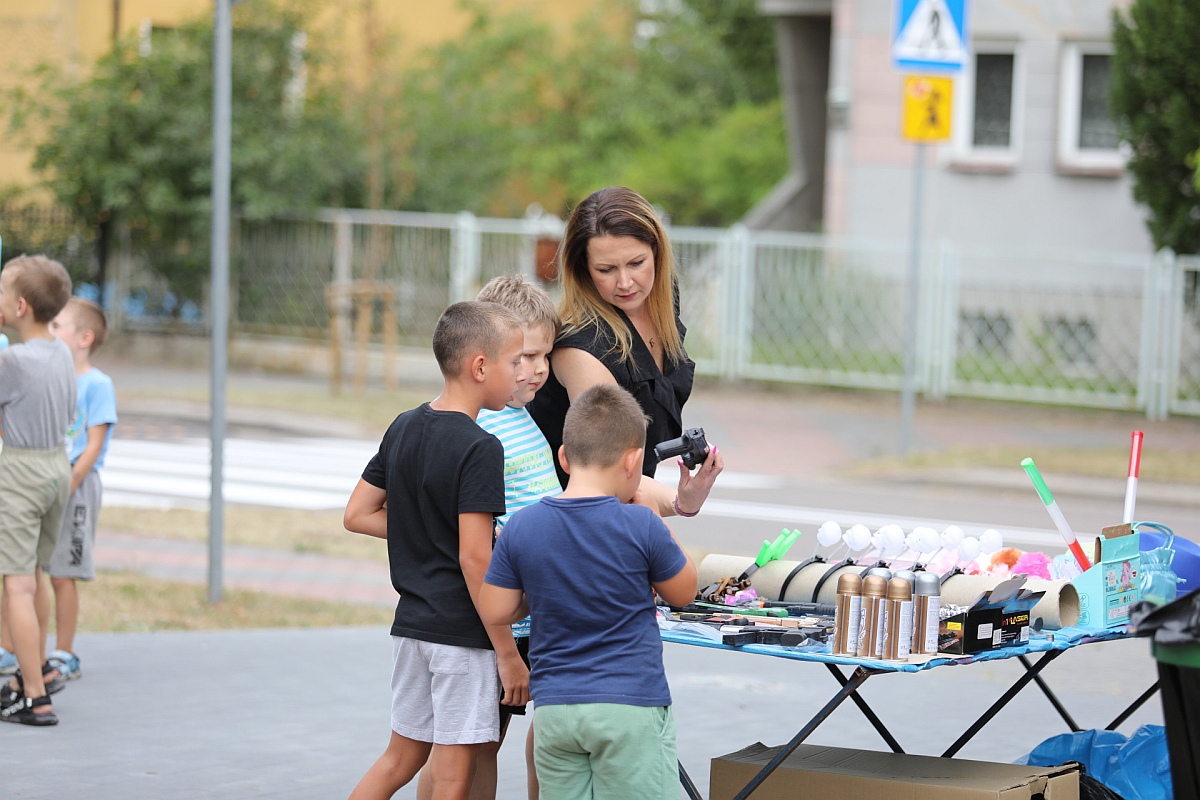 Rodzinny festyn na osiedlu Traugutta [26.08.2023] - zdjęcie #33 - eOstroleka.pl