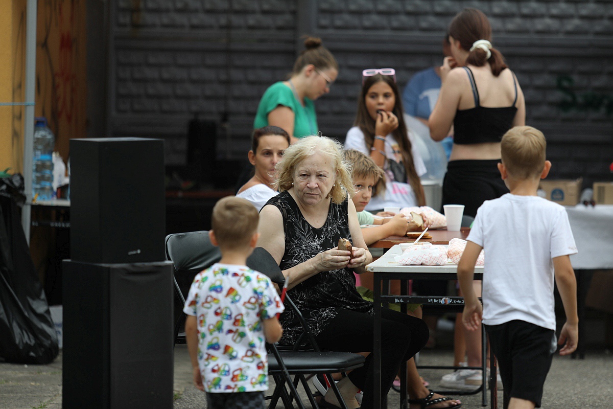 Rodzinny festyn na osiedlu Traugutta [26.08.2023] - zdjęcie #26 - eOstroleka.pl