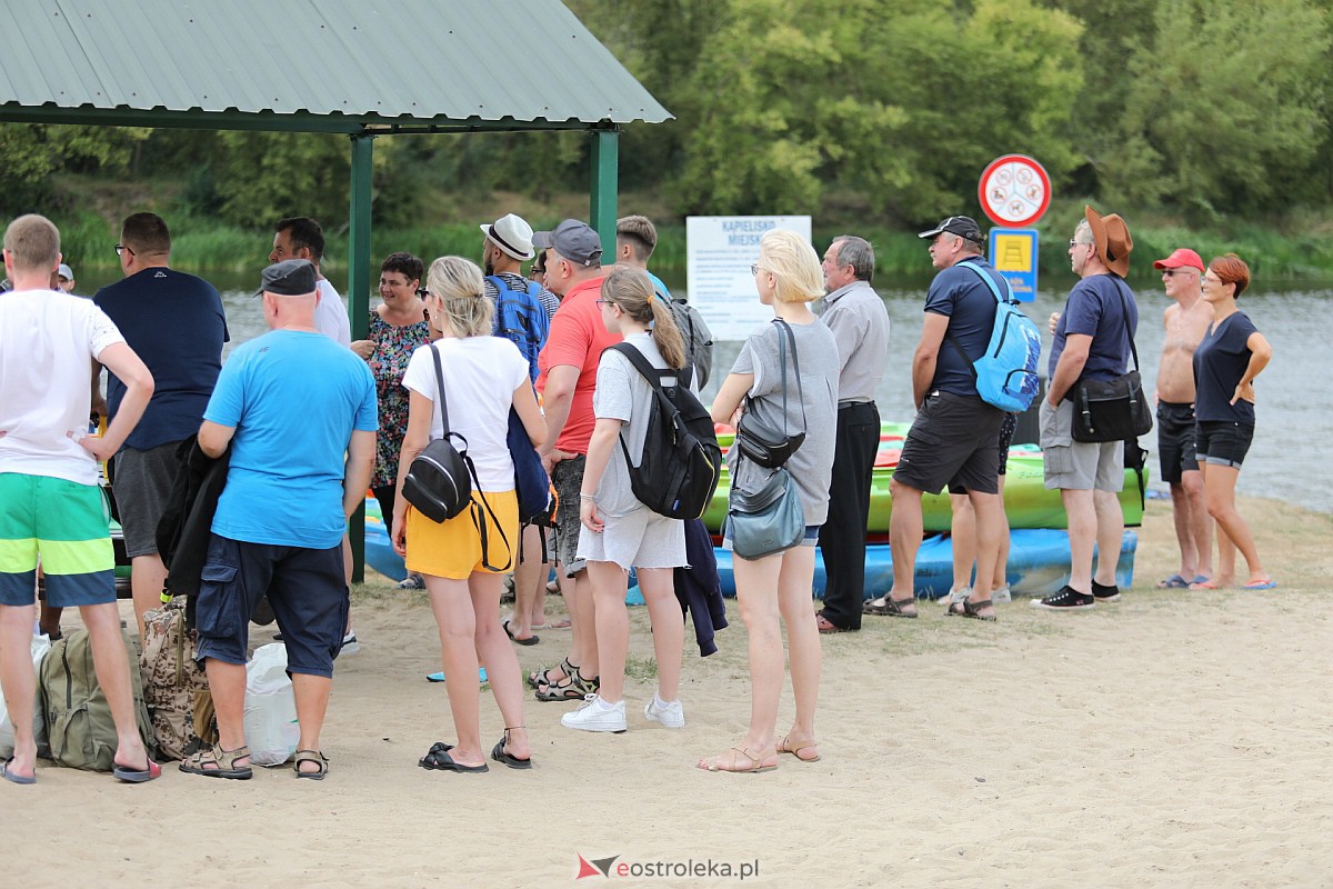 Rodzinny spływ kajakowy Narwią. To przedsmak jutrzejszych zawodów! [26.08.2023] - zdjęcie #4 - eOstroleka.pl
