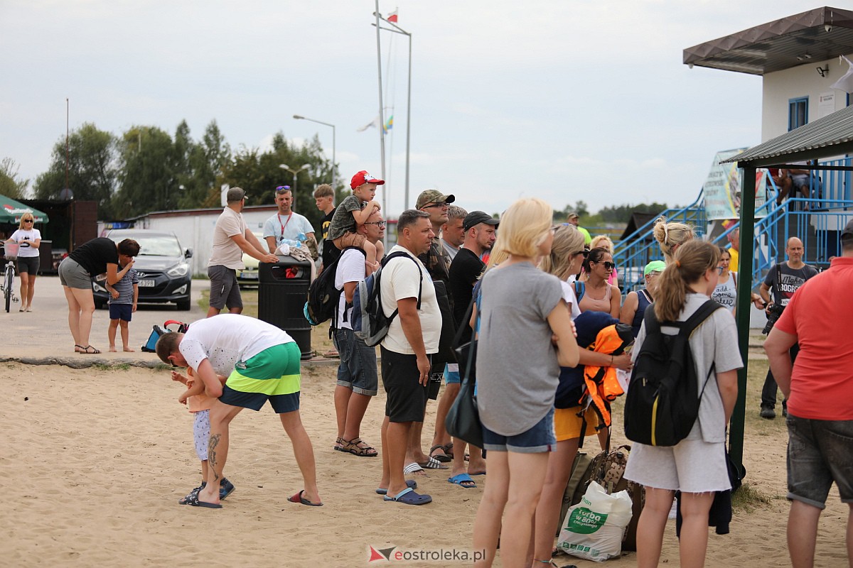 Rodzinny spływ kajakowy Narwią. To przedsmak jutrzejszych zawodów! [26.08.2023] - zdjęcie #6 - eOstroleka.pl