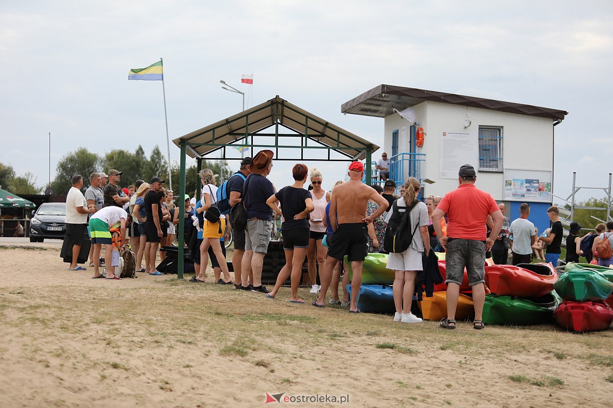 Rodzinny spływ kajakowy Narwią. To przedsmak jutrzejszych zawodów! [26.08.2023] - zdjęcie #18 - eOstroleka.pl