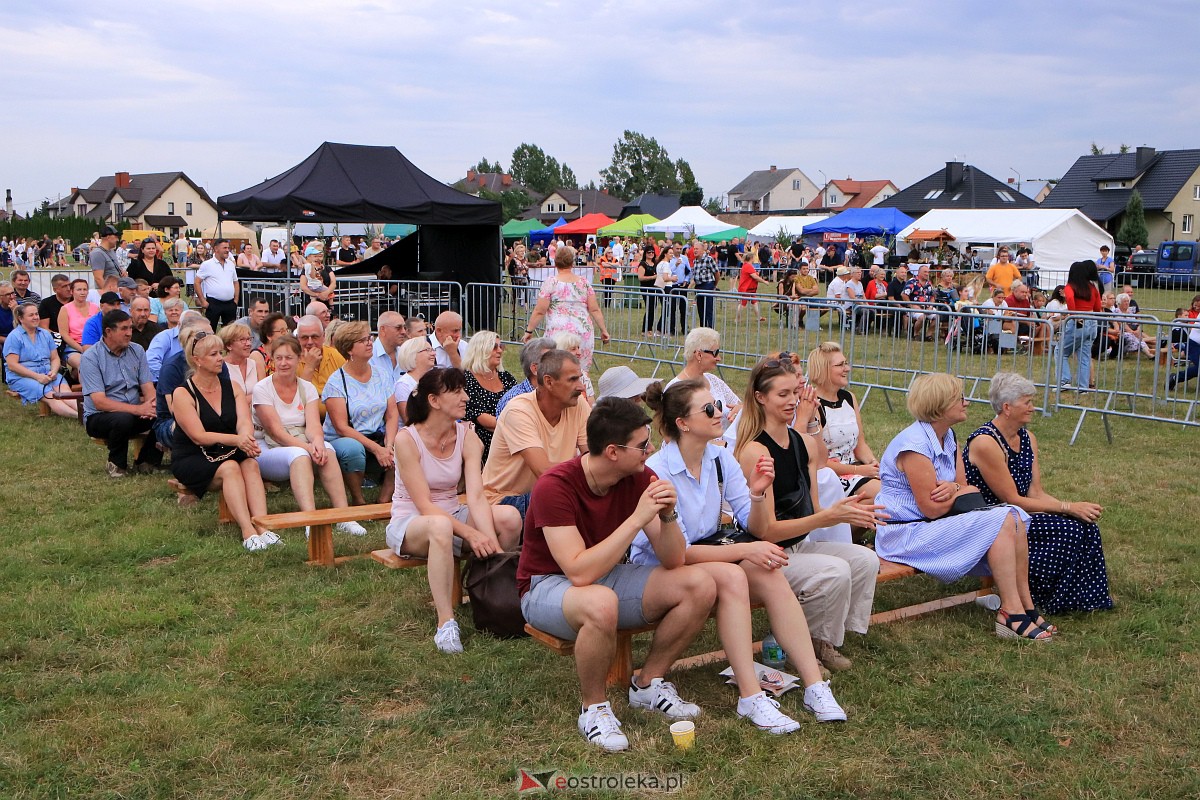 Piotr Pręgowski na dożynkach w Gminie Olszewo Borki [26.08.2023] - zdjęcie #76 - eOstroleka.pl