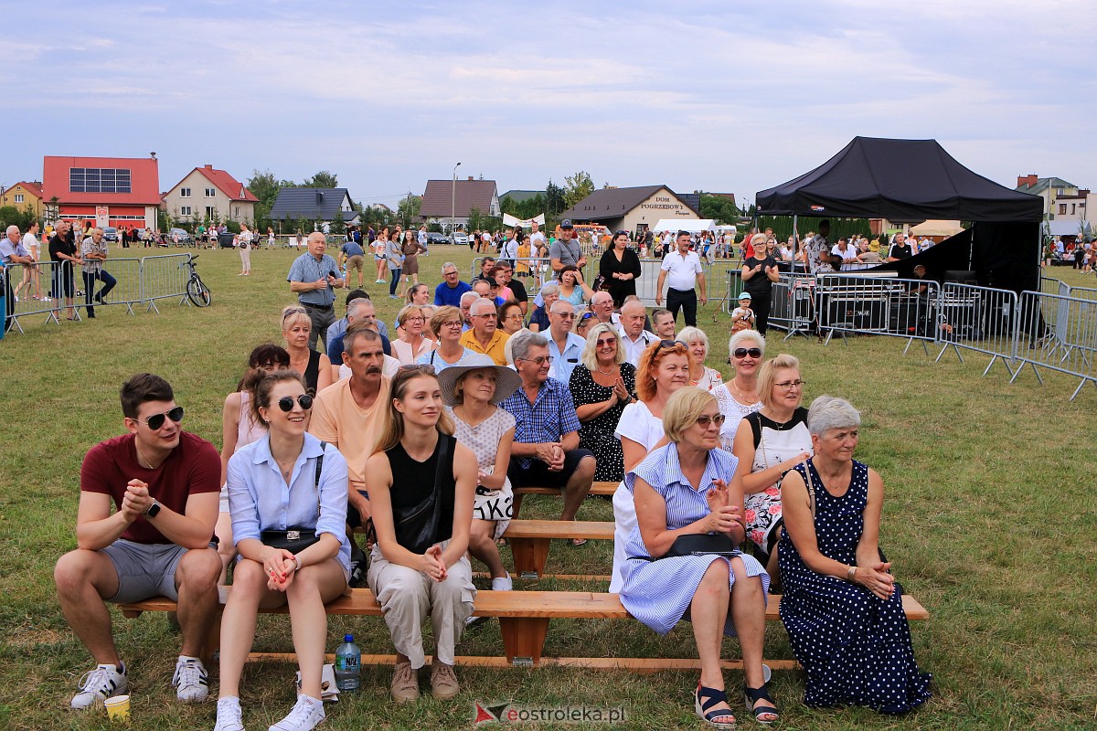 Piotr Pręgowski na dożynkach w Gminie Olszewo Borki [26.08.2023] - zdjęcie #73 - eOstroleka.pl