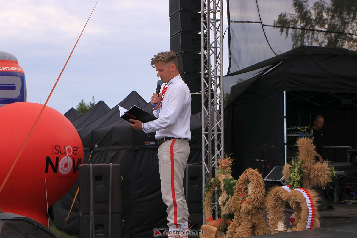 Piotr Pręgowski na dożynkach w Gminie Olszewo Borki [26.08.2023] - zdjęcie #72 - eOstroleka.pl