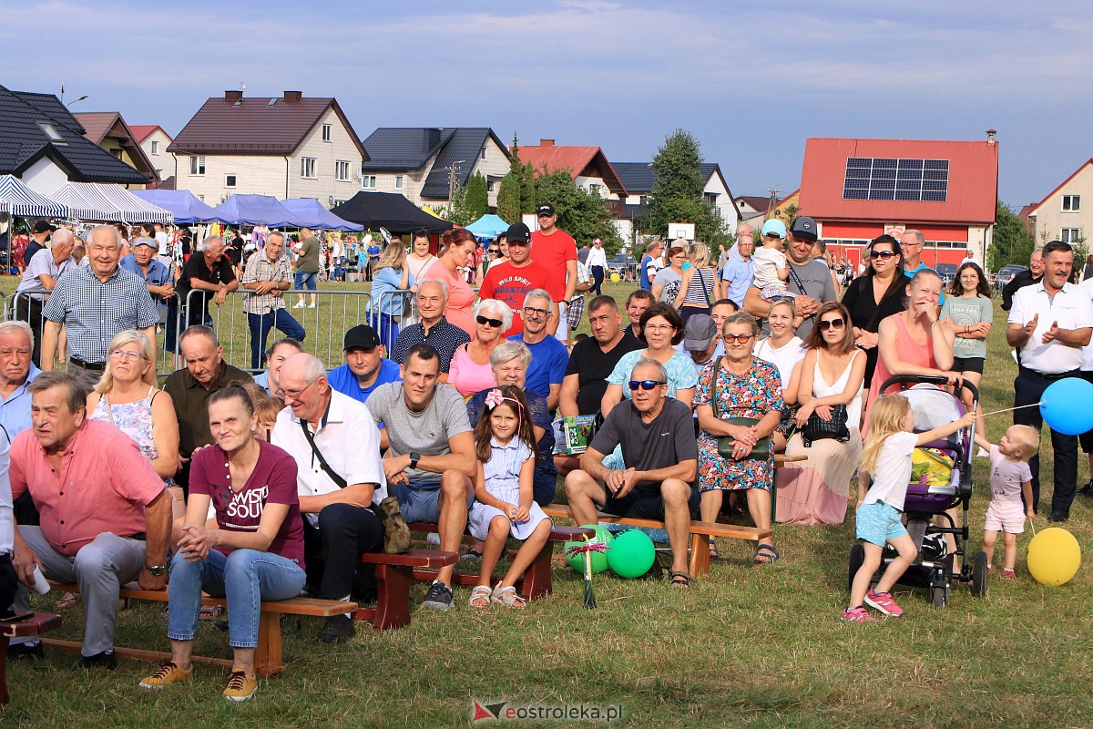 Piotr Pręgowski na dożynkach w Gminie Olszewo Borki [26.08.2023] - zdjęcie #64 - eOstroleka.pl