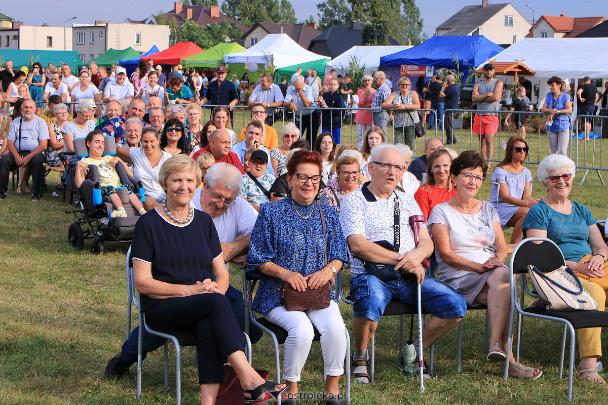 Piotr Pręgowski na dożynkach w Gminie Olszewo Borki [26.08.2023] - zdjęcie #62 - eOstroleka.pl