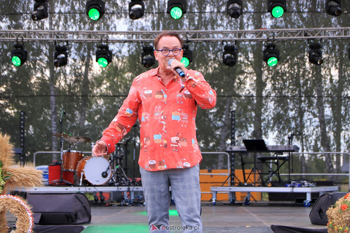 Piotr Pręgowski na dożynkach w Gminie Olszewo Borki [26.08.2023] - zdjęcie #56 - eOstroleka.pl