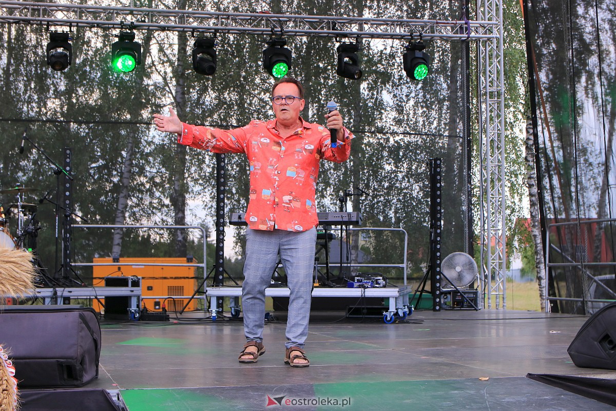 Piotr Pręgowski na dożynkach w Gminie Olszewo Borki [26.08.2023] - zdjęcie #42 - eOstroleka.pl