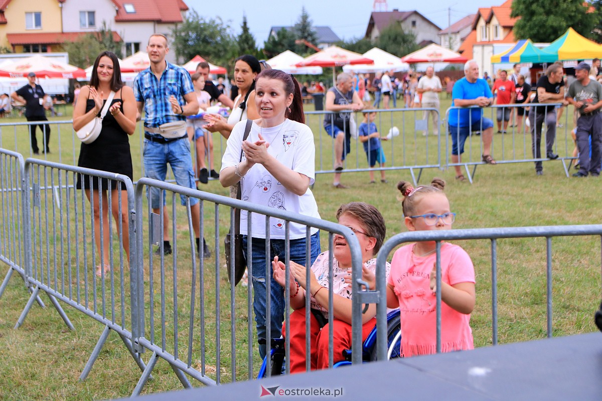Piotr Pręgowski na dożynkach w Gminie Olszewo Borki [26.08.2023] - zdjęcie #36 - eOstroleka.pl