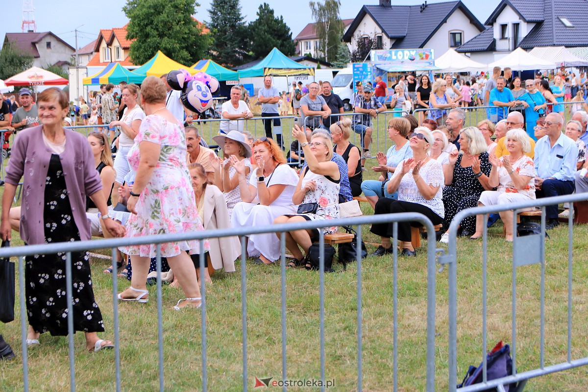 Piotr Pręgowski na dożynkach w Gminie Olszewo Borki [26.08.2023] - zdjęcie #34 - eOstroleka.pl