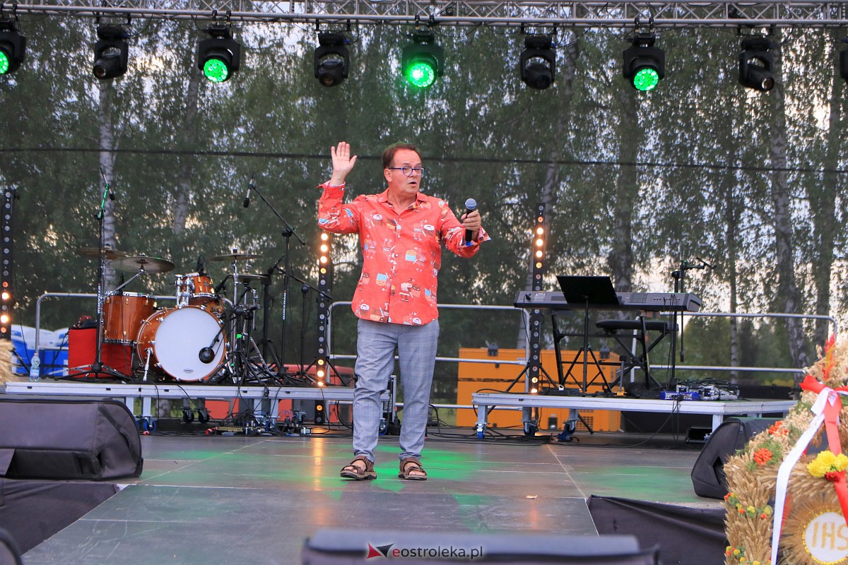 Piotr Pręgowski na dożynkach w Gminie Olszewo Borki [26.08.2023] - zdjęcie #26 - eOstroleka.pl