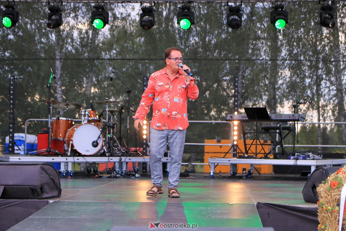 Piotr Pręgowski na dożynkach w Gminie Olszewo Borki [26.08.2023] - zdjęcie #25 - eOstroleka.pl