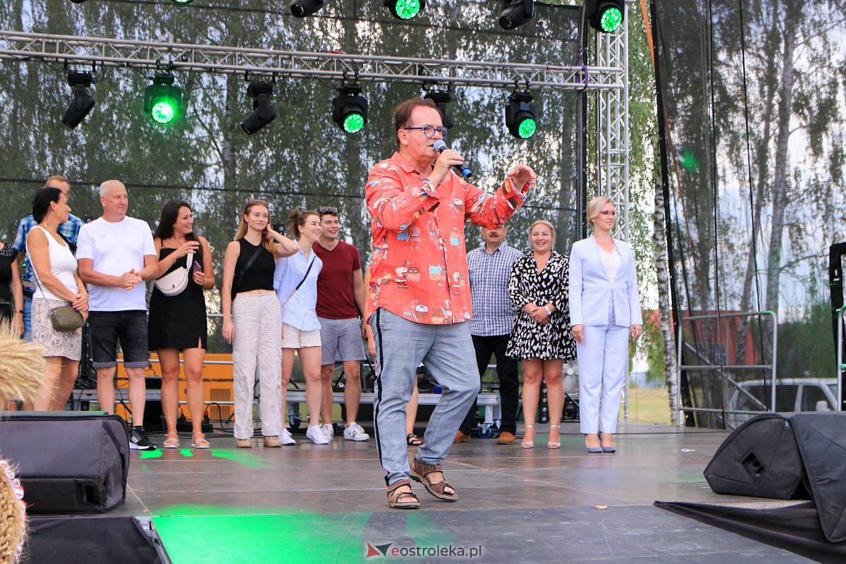 Piotr Pręgowski na dożynkach w Gminie Olszewo Borki [26.08.2023] - zdjęcie #22 - eOstroleka.pl
