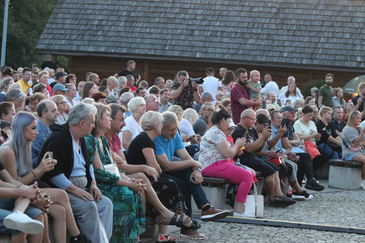 Miodobraniowa Noc Kabaretowa 2023 [26.08.2023] - zdjęcie #137 - eOstroleka.pl
