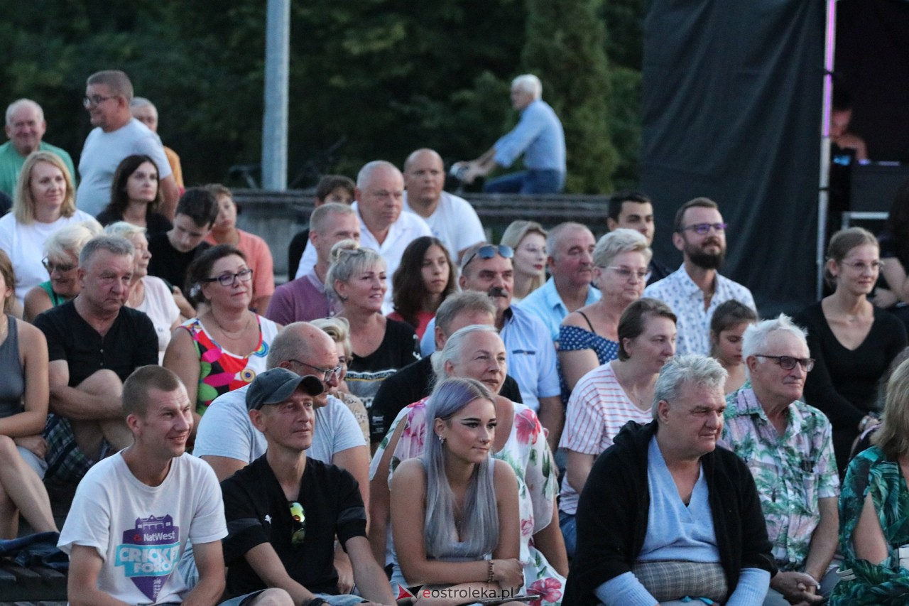 Miodobraniowa Noc Kabaretowa 2023 [26.08.2023] - zdjęcie #114 - eOstroleka.pl