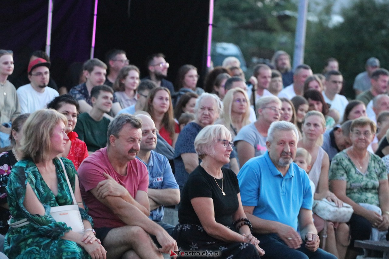 Miodobraniowa Noc Kabaretowa 2023 [26.08.2023] - zdjęcie #102 - eOstroleka.pl