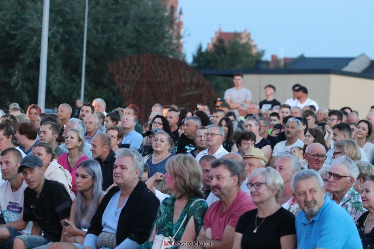Miodobraniowa Noc Kabaretowa 2023 [26.08.2023] - zdjęcie #96 - eOstroleka.pl