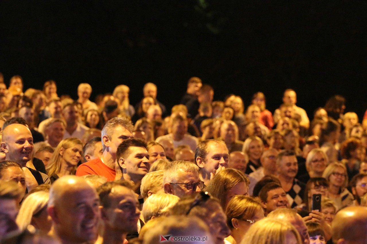 Miodobraniowa Noc Kabaretowa 2023 [26.08.2023] - zdjęcie #13 - eOstroleka.pl
