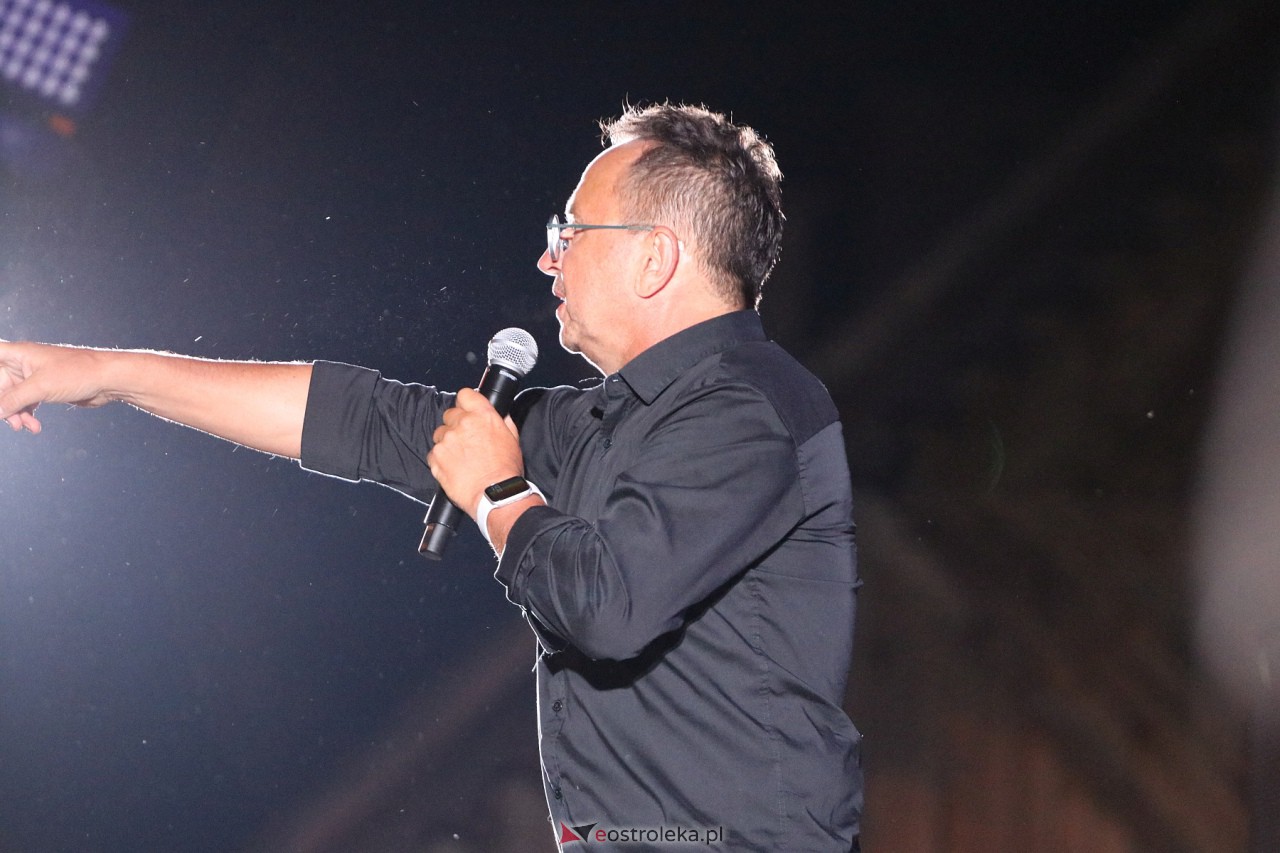 Miodobraniowa Noc Kabaretowa 2023 [26.08.2023] - zdjęcie #7 - eOstroleka.pl