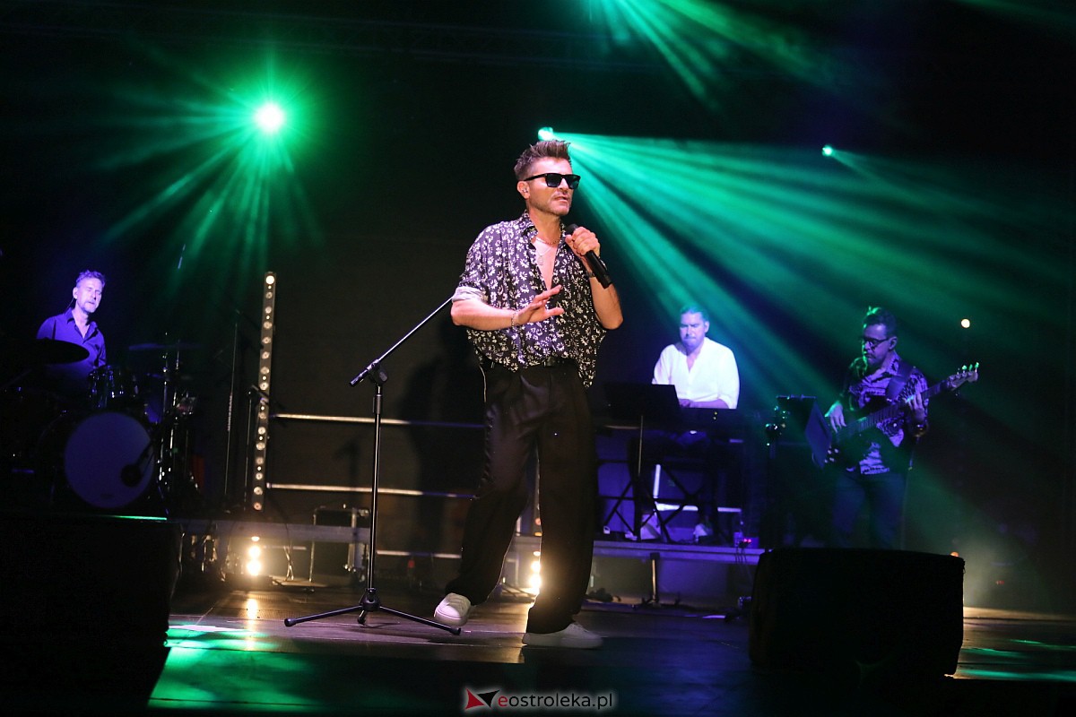 Dożynki gminne w Olszewie-Borkach - Łukasz Zagrobelny z zespołem [26.08.2023] - zdjęcie #38 - eOstroleka.pl