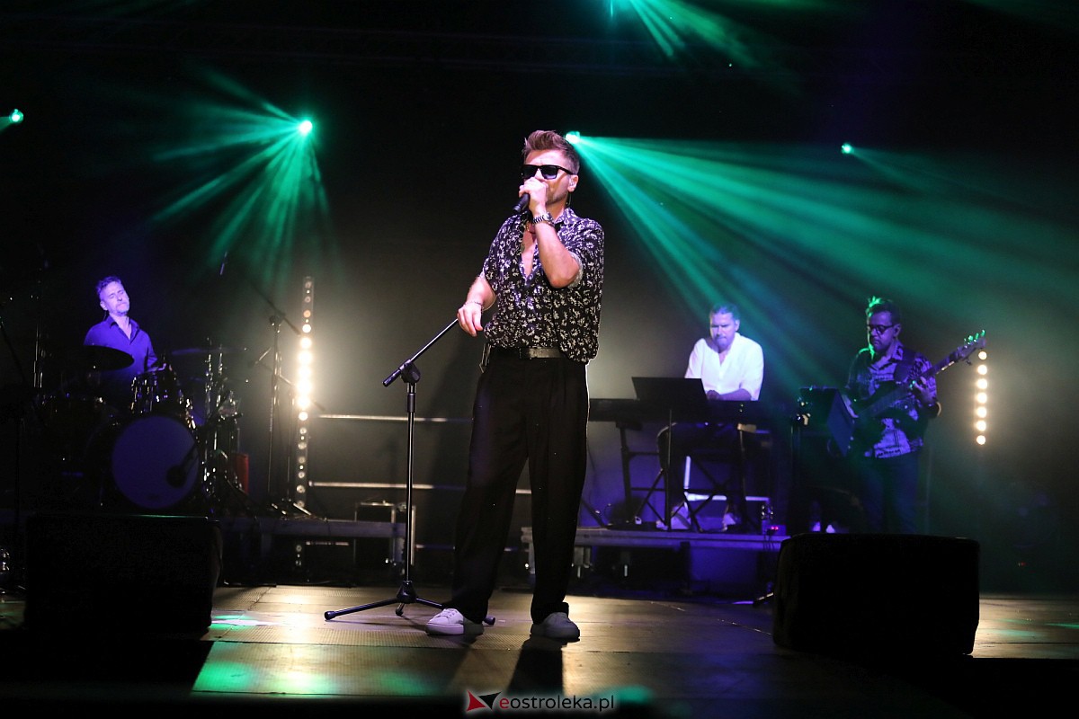 Dożynki gminne w Olszewie-Borkach - Łukasz Zagrobelny z zespołem [26.08.2023] - zdjęcie #37 - eOstroleka.pl