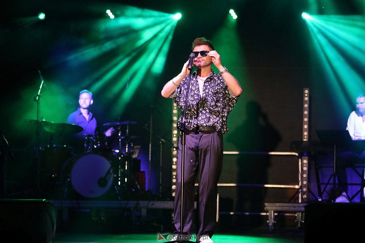 Dożynki gminne w Olszewie-Borkach - Łukasz Zagrobelny z zespołem [26.08.2023] - zdjęcie #33 - eOstroleka.pl