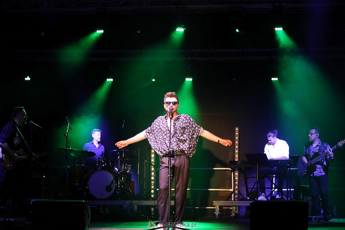 Dożynki gminne w Olszewie-Borkach - Łukasz Zagrobelny z zespołem [26.08.2023] - zdjęcie #31 - eOstroleka.pl