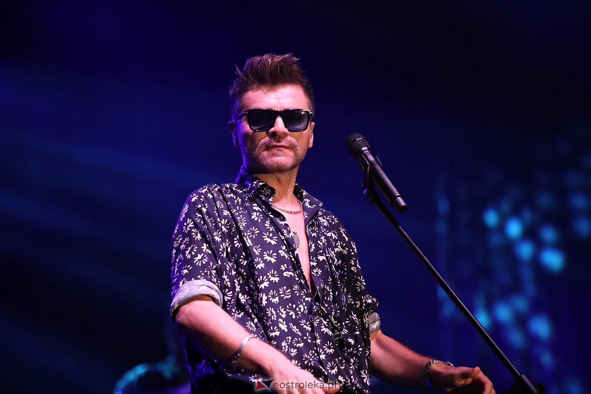 Dożynki gminne w Olszewie-Borkach - Łukasz Zagrobelny z zespołem [26.08.2023] - zdjęcie #25 - eOstroleka.pl