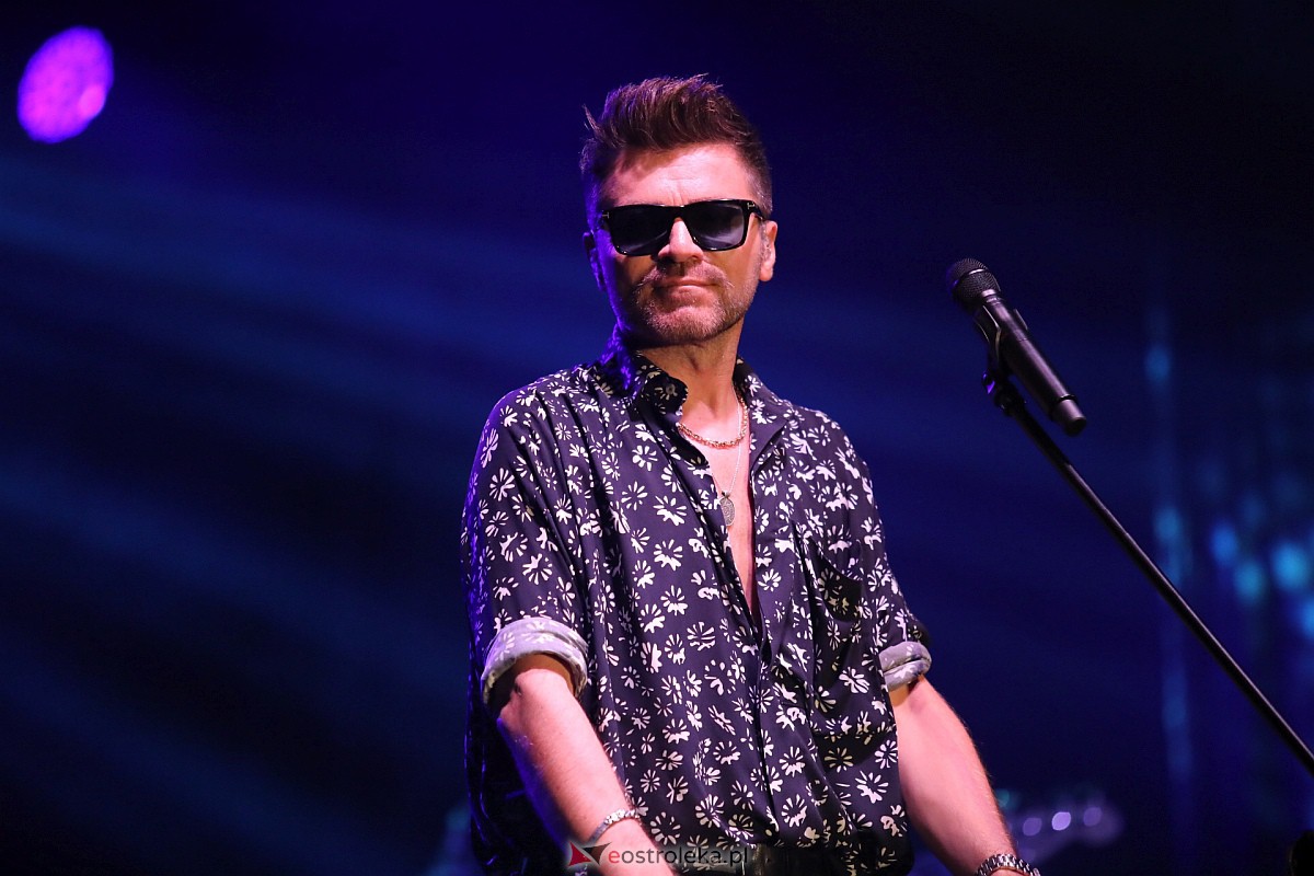 Dożynki gminne w Olszewie-Borkach - Łukasz Zagrobelny z zespołem [26.08.2023] - zdjęcie #24 - eOstroleka.pl