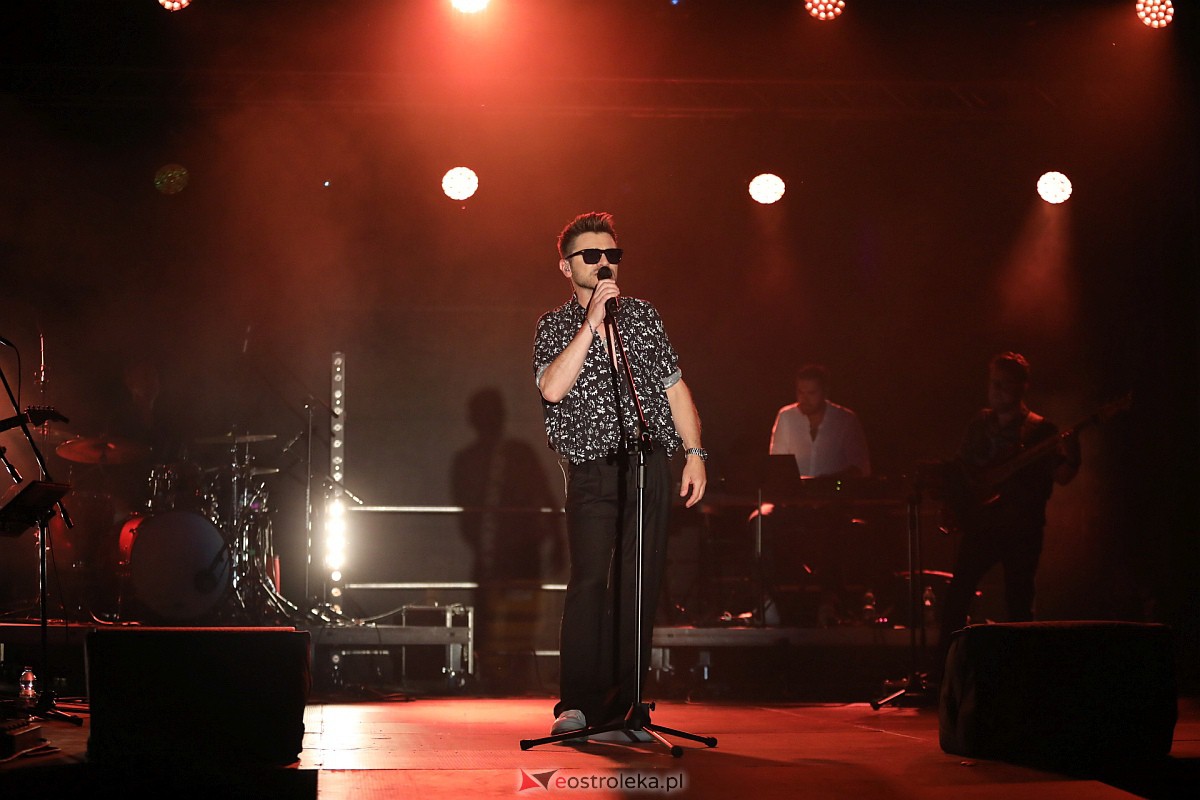 Dożynki gminne w Olszewie-Borkach - Łukasz Zagrobelny z zespołem [26.08.2023] - zdjęcie #19 - eOstroleka.pl