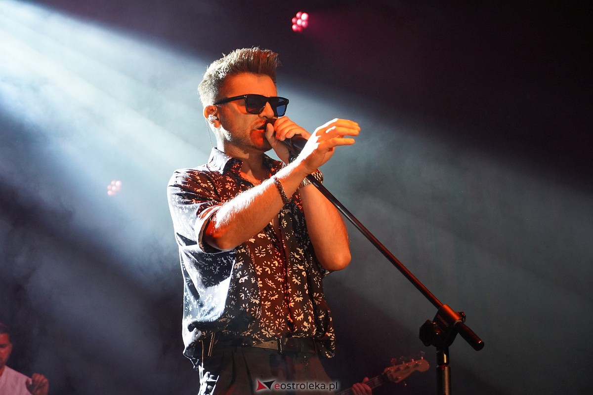 Dożynki gminne w Olszewie-Borkach - Łukasz Zagrobelny z zespołem [26.08.2023] - zdjęcie #117 - eOstroleka.pl