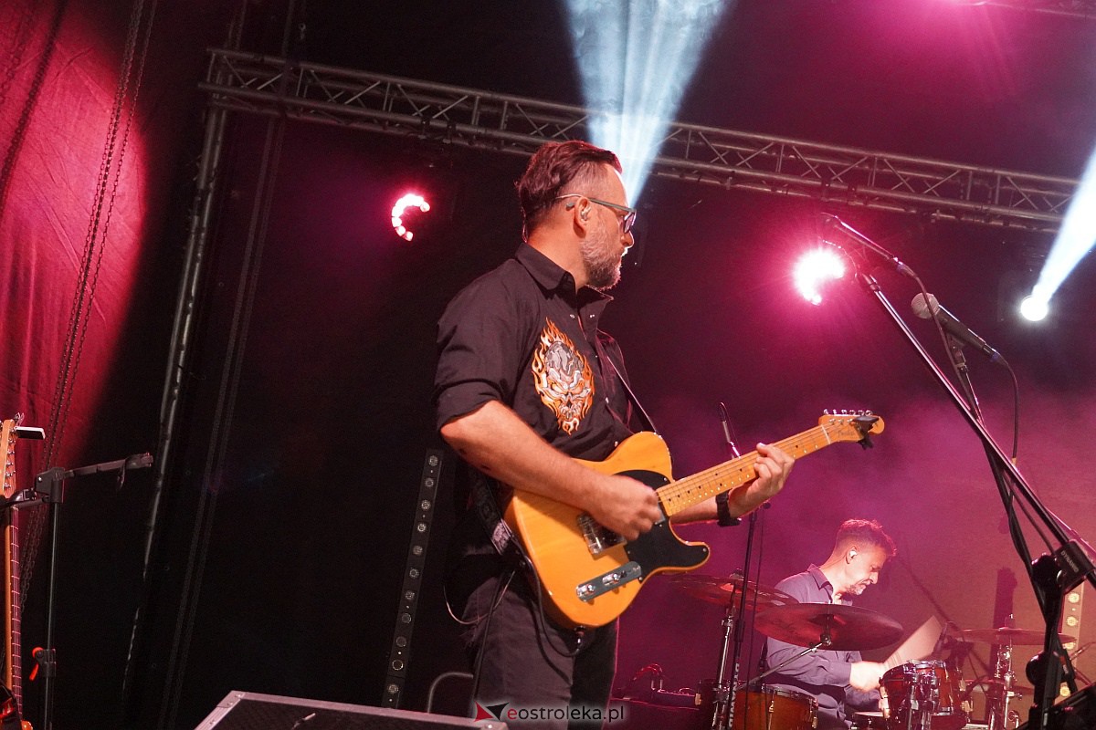 Dożynki gminne w Olszewie-Borkach - Łukasz Zagrobelny z zespołem [26.08.2023] - zdjęcie #113 - eOstroleka.pl