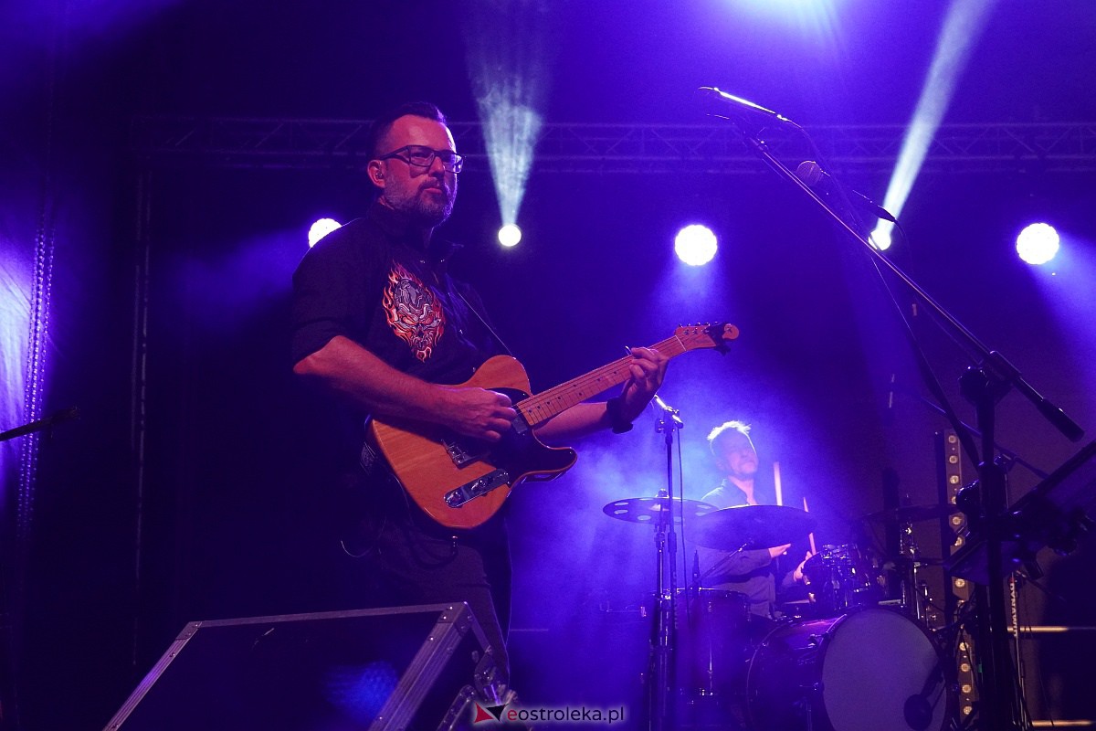 Dożynki gminne w Olszewie-Borkach - Łukasz Zagrobelny z zespołem [26.08.2023] - zdjęcie #110 - eOstroleka.pl