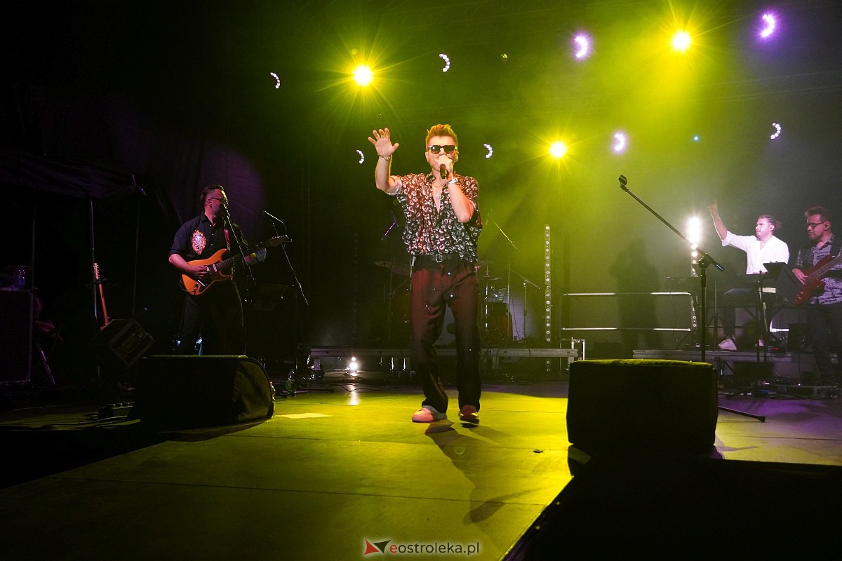 Dożynki gminne w Olszewie-Borkach - Łukasz Zagrobelny z zespołem [26.08.2023] - zdjęcie #77 - eOstroleka.pl