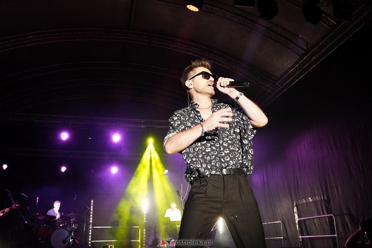 Dożynki gminne w Olszewie-Borkach - Łukasz Zagrobelny z zespołem [26.08.2023] - zdjęcie #74 - eOstroleka.pl