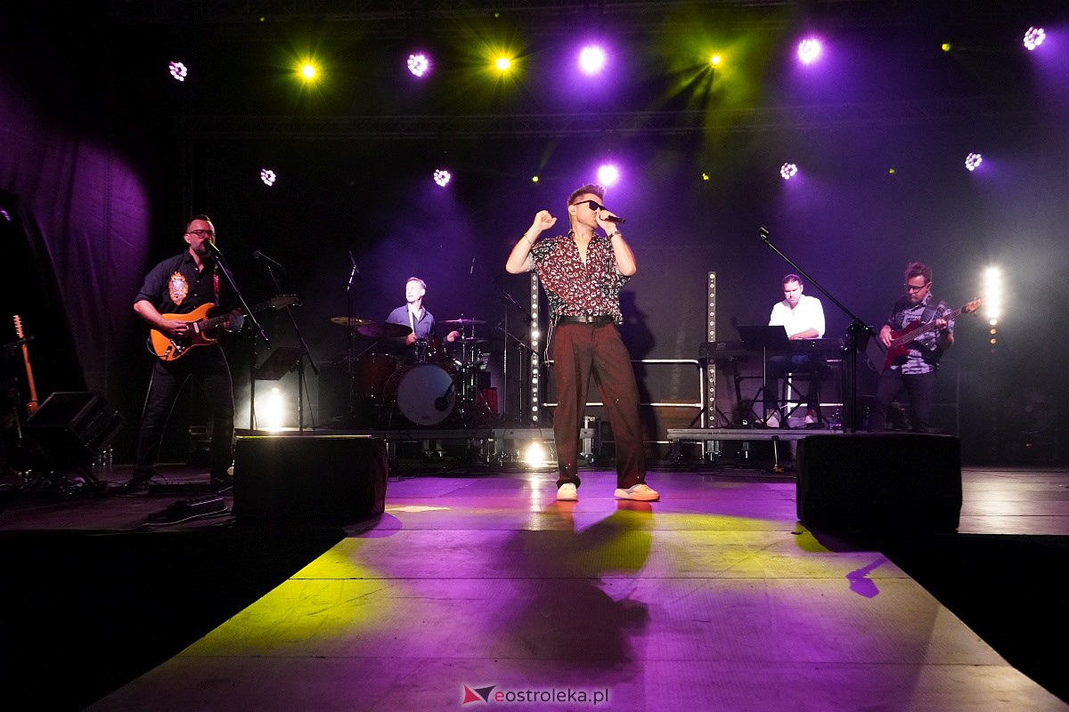 Dożynki gminne w Olszewie-Borkach - Łukasz Zagrobelny z zespołem [26.08.2023] - zdjęcie #67 - eOstroleka.pl