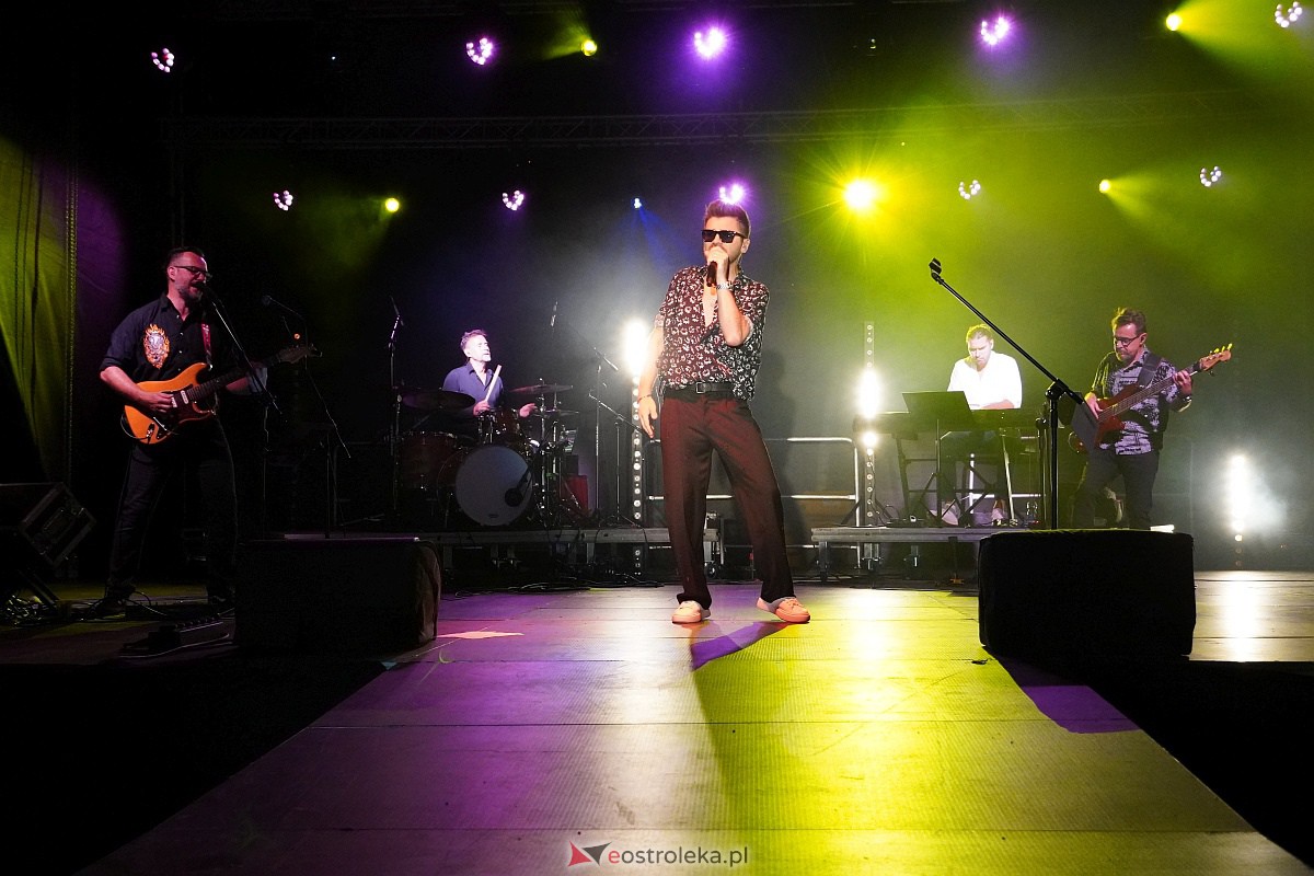 Dożynki gminne w Olszewie-Borkach - Łukasz Zagrobelny z zespołem [26.08.2023] - zdjęcie #66 - eOstroleka.pl